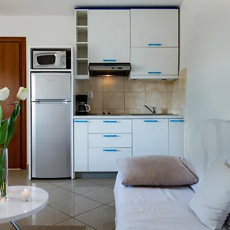 בית נופש Luxury Miljak פודסטראנה